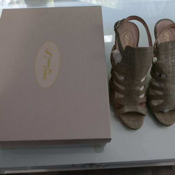 SJP by Sarah Jessica Parker Zofia Metallic Linen Sandal - Picture 16 of 16